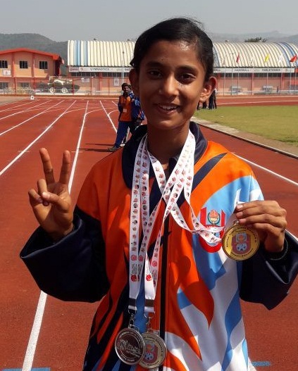 Aurangabad witnessed 3 medals in the National Athletics Championship | राष्ट्रीय अ‍ॅथलेटिक्स स्पर्धेत औरंगाबादच्या साक्षीला ३ मेडल्स