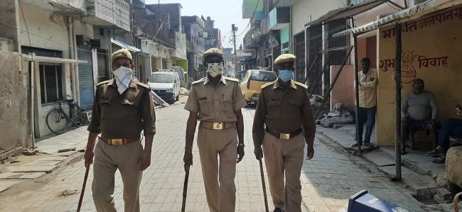 Curfew in Amravati district every Saturday and Sunday | अमरावती जिल्ह्यात दर शनिवार, रविवारी कर्फ्यू
