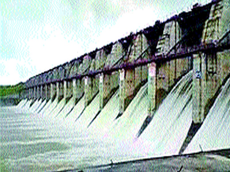 40 percent water reservoir of Girna dam! | गिरणा धरणाचा जलसाठा चाळीस टक्क्यांवर!
