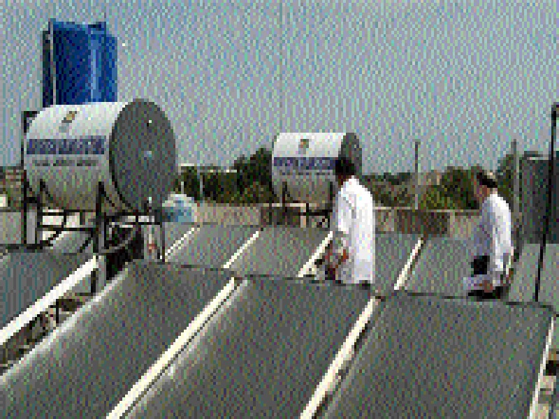 Jalna District Hospital has started a 2 kW solar power plant | जालना जिल्हा रूग्णालयातील १०० किलो व्हॅटचा सौर ऊर्जा प्रकल्प झाला सुरू