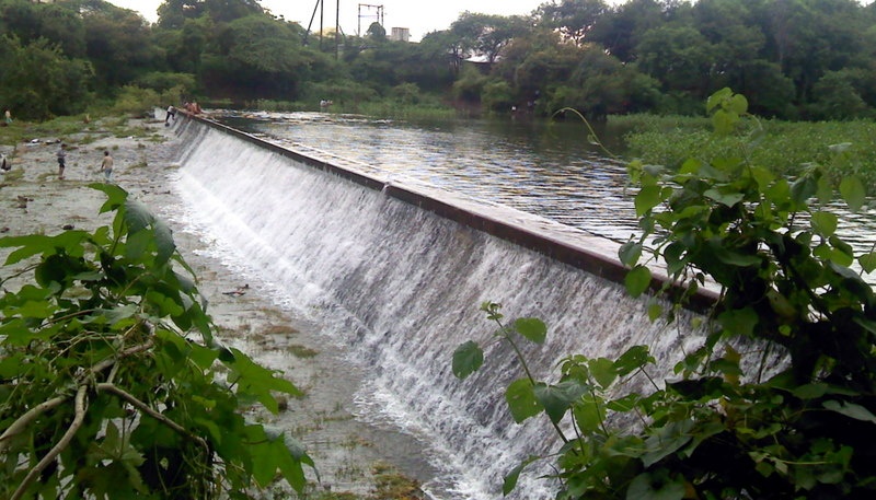 Prepare a plan for safety of Ambazari lake in Nagpur | नागपुरातील अंबाझरी तलावाच्या सुरक्षेसाठी आराखडा तयार करा