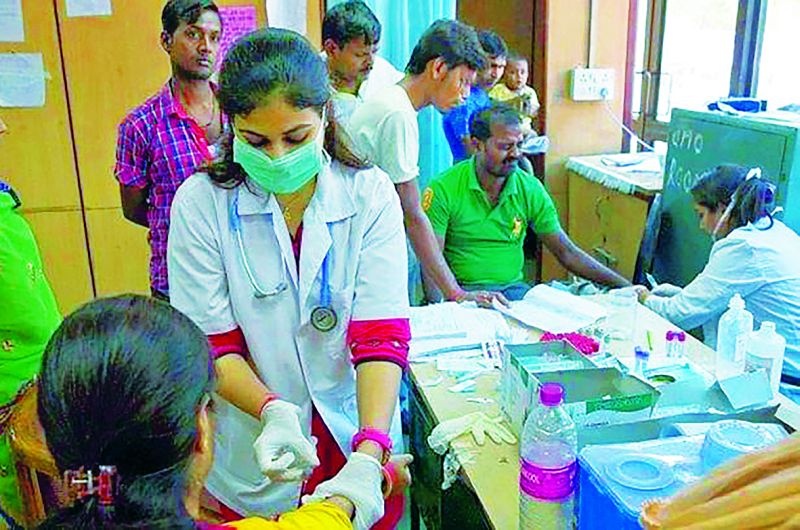 Due to Kareena, the health system got 37 doctors | काेराेनामुळे आराेग्य यंत्रणेला मिळाले ३७ डाॅक्टर
