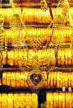 The thieves on the jewels placed for Lakshmi worship | लक्ष्मीपूजनासाठी ठेवलेल्या दागिन्यांवर चोरट्यांचा डल्ला