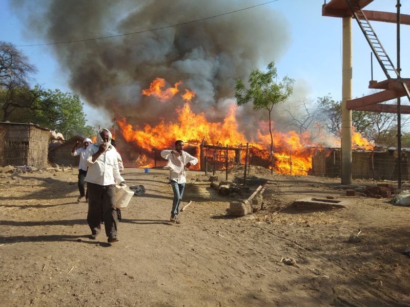 Khalawadi fire, loss of millions | खळवाडीला आग, लाखोंचे नुकसान