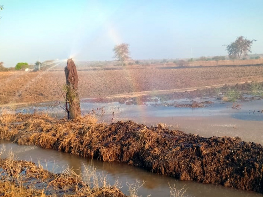Parbhani: Wasting water shortage in Gangakhed taluka | परभणी :गंगाखेड तालुक्यात भीषण पाणीटंचाई