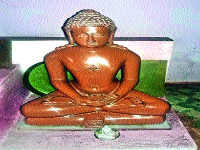 Lord Mahavir idol Pranaprishtha at Insularity | अंदरसूल येथे भगवान महावीर मूर्ती प्राणप्रतिष्ठा
