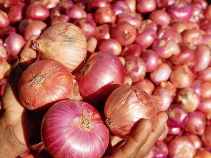 Onion in the Nagpur @ 65 | उपराजधानीत कांदा @ ६५