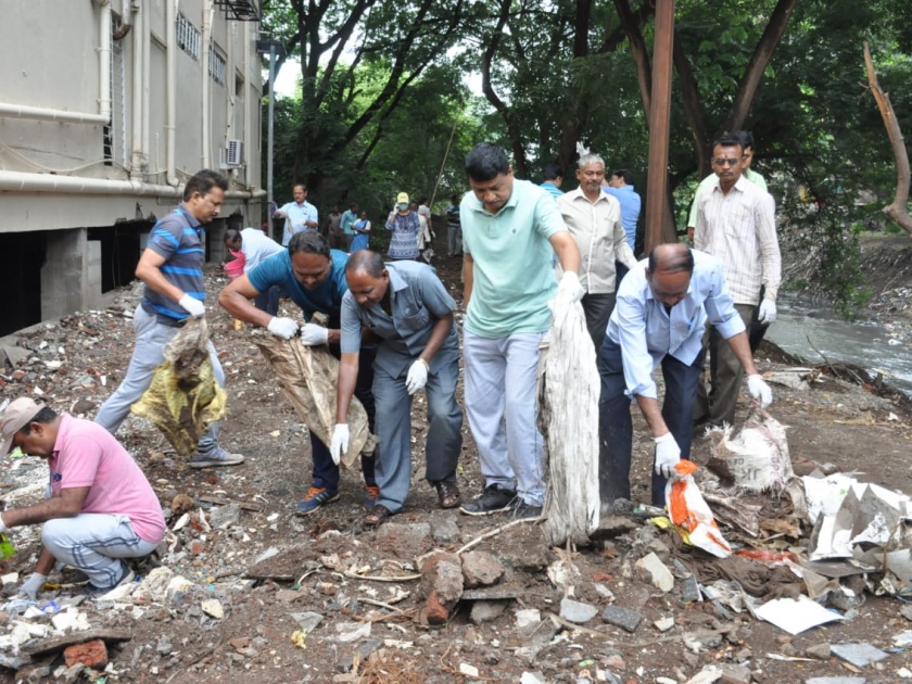 6 dump truck waste from Jayanti Nalla area and response to MahaChachhata Abhiyan | जयंती नाला परिसरातून सहा डंपर कचरा जमा, महास्वच्छता अभियानास प्रतिसाद
