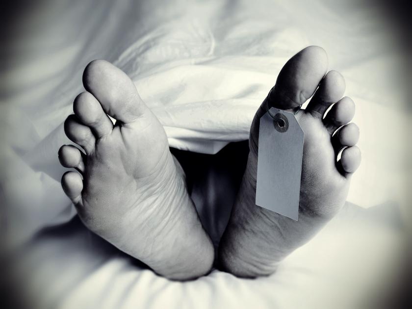 A married woman committed suicide in Sangola by hanging herself | गळफास घेऊन सांगोल्यात विवाहितेने केली आत्महत्या