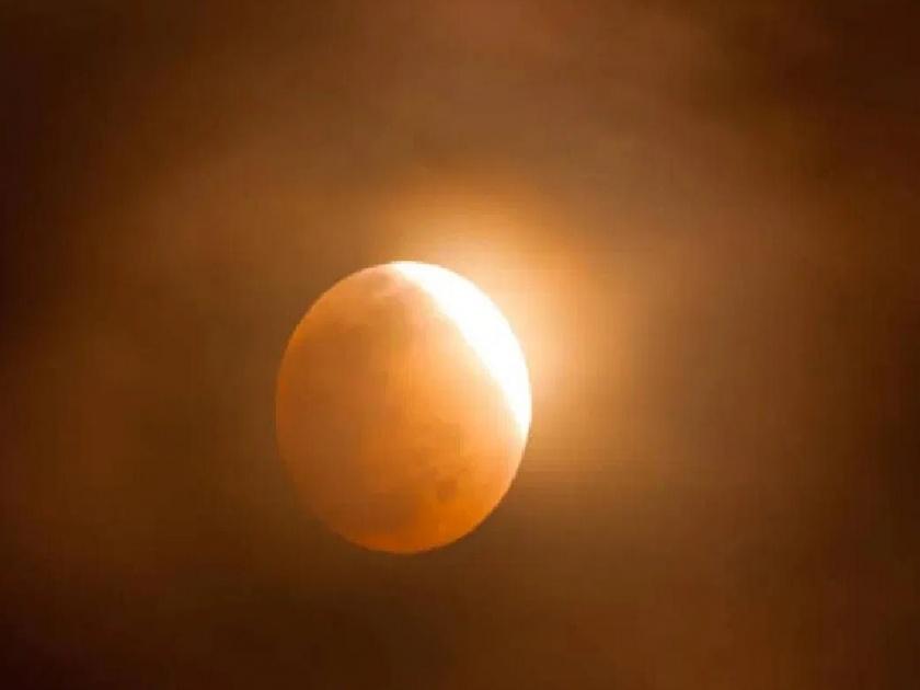 Chhayakalpa lunar eclipse on the day of Dhuivandan! The eclipse will not be visible from India | धूलिवंदनाच्या दिवशी छायाकल्प चंद्रग्रहण! भारतातून दिसणार नाही हे ग्रहण