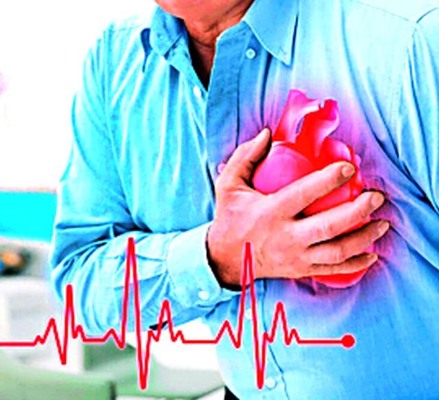 31 cases of heart attack during one month; Deficiency of protein | महिनाभरात हृदयविकाराचे ३१ रुग्ण; प्रथिनांची कमतरता