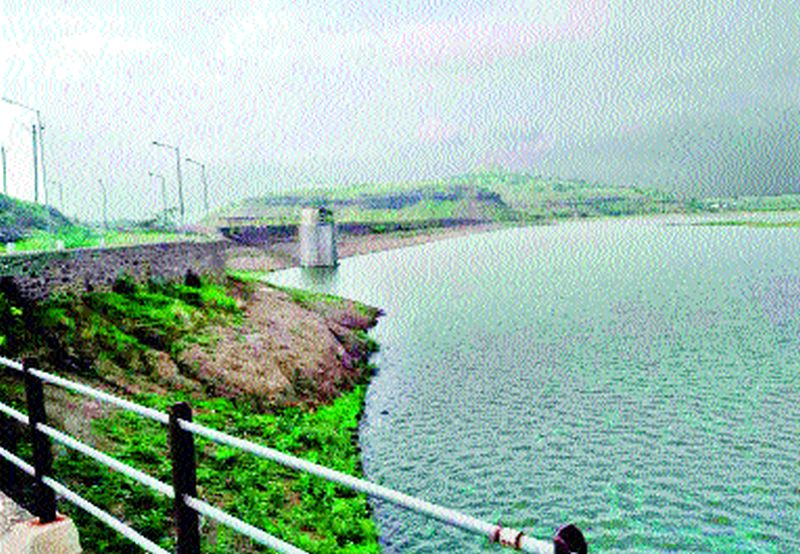 Thick water storage in the dam | धरणात मोजका पाणीसाठा