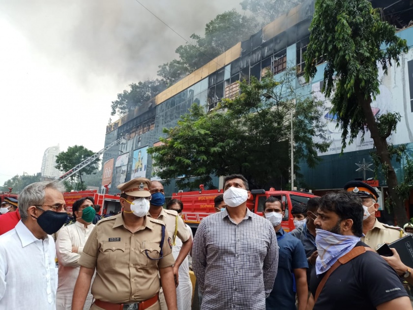 Order to inquire into the fire accident at Mumbai Central | मुंबई सेंट्रल येथील आगीच्या दुर्घटनेच्या चौकशीचे आदेश