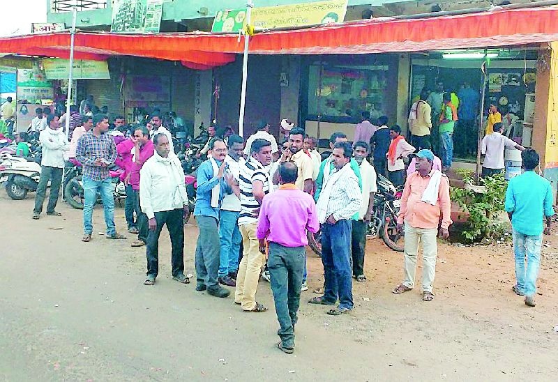 The BJP office gets crowded after getting votes | मताधिक्य मिळताच भाजप कार्यालयात गर्दी