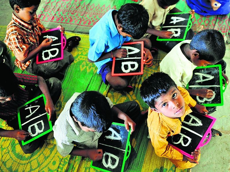 Ramchandra Jadhav: The Guardian-Teacher Association assures assurance | मनमानी फी वाढ करणाऱ्या शाळांवर कारवाई होणाररामचंद्र जाधव : पालक-शिक्षक संघटनेला आश्वासन