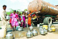 Demand for water in Aurangabad | औरंगाबादेत पाण्याची मागणी वाढली