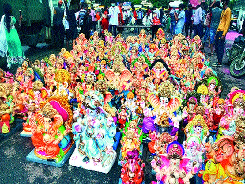  Collection of 1 lakh 16 thousand Ganesh idols | १ लाख १६ हजार गणेशमूर्तींचे संकलन