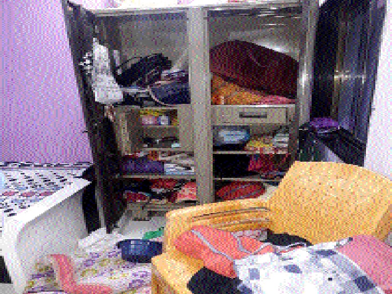 Bhajdisa burglary in Majalgaon | माजलगावात भरदिवसा घरफोडी