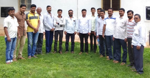Study tour of farmers for Mysore training in Mussoorie | तुती प्रशिक्षणासाठी शेतकऱ्यांचा म्हैसूर येथे अभ्यास दौरा