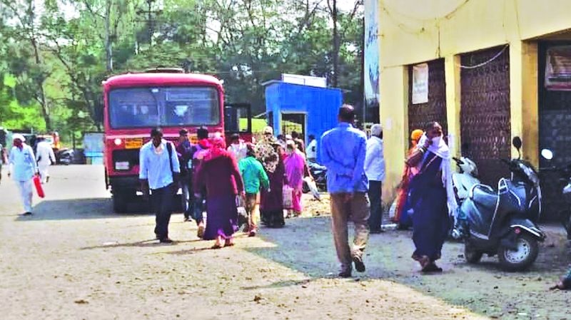 'Human Development' bus not start yet in Buldhana District | बुलडाणा जिल्ह्यात 'मानव विकास'च्या बसफेऱ्या बंदच!