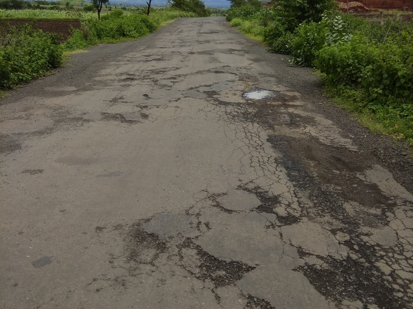 Road to Mangbari to Pimple Road | मांगबारी ते पिंपळदर रस्त्याची दुरवस्था