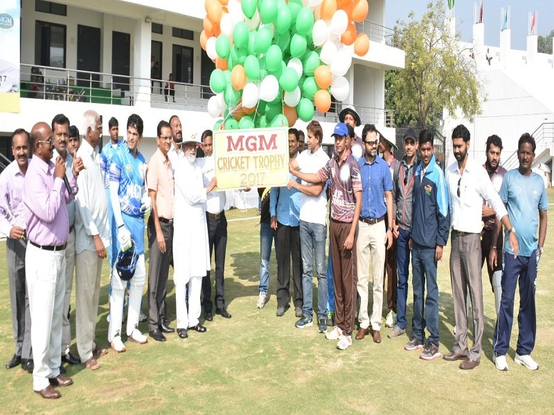 MGM, Kannada team wins | एमजीएम, कन्नड संघ विजयी