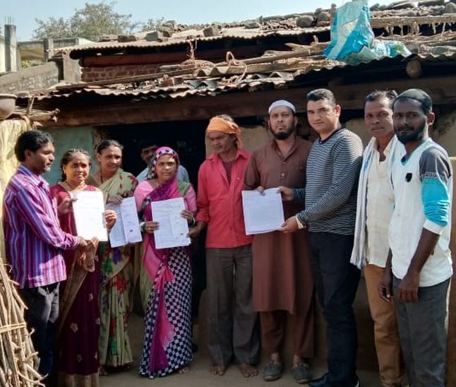 Distribution of orders for Gharkul Yojana through Dhadgaon Nagar Panchayat | धडगाव नगर पंचायतमार्फत घरकुल योजनेचे आदेश वाटप