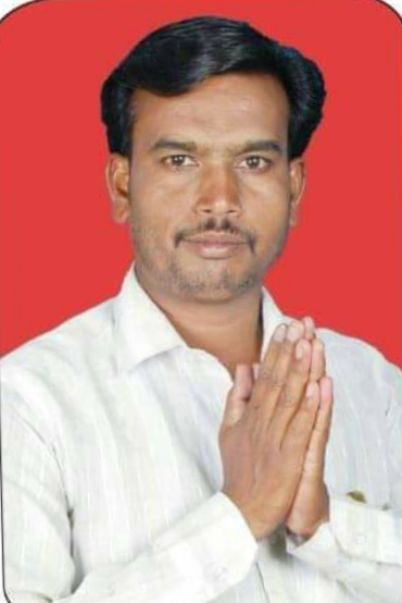 Khedgaon Gram Panchayat won the bypot Mahale in by-election | खेडगाव ग्रामपंचायत पोटनिवडणुकीत पोपट महाले विजयी