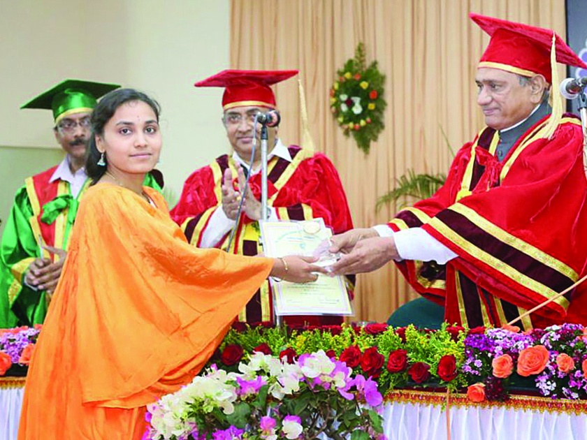 Ratnagiri: Do the graduation ceremony at Konkan Agriculture University, work as ambassador to the University: Dr. Narendra Singh Rathod | रत्नागिरी : कोकण कृषी विद्यापीठात पदवीदान समारंभ, विद्यापीठाचे दूत म्हणून काम करा : डॉ. नरेंद्रसिंह राठोड