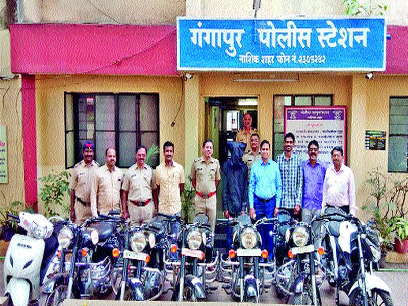 The eight lakhs of stolen bikes were seized | आठ लाखांच्या चोरीच्या दुचाकी जप्त