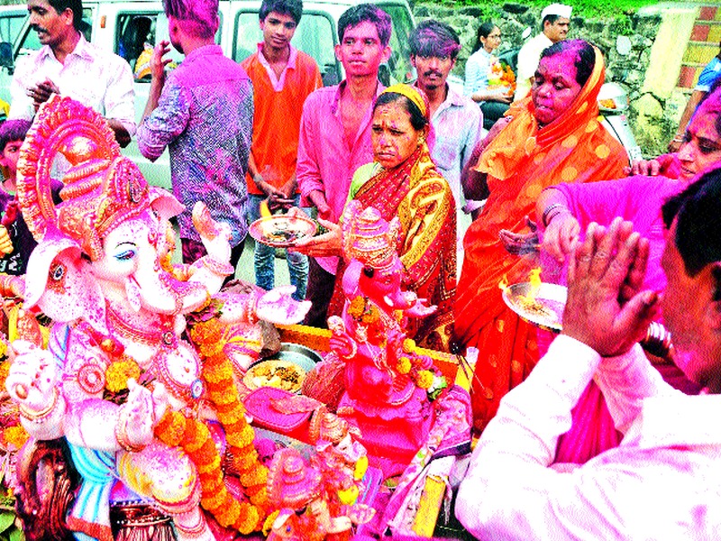  Surprised due to decrease in Ganesh idol! | गणेशमूर्ती संकलनात घट झाल्याने आश्चर्य !