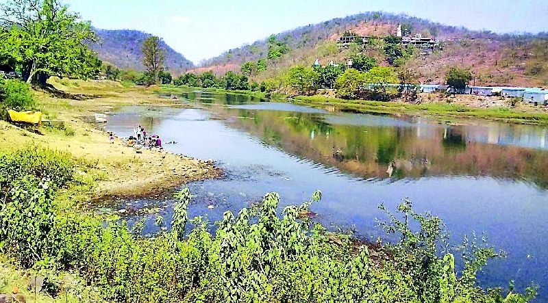 One meter water meter of the Chandrapur reservoir | चांदपूर जलाशयाचा एक मीटरने पाण्याचा विसर्ग