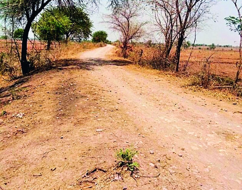 When will Kochi-Pachaon road cut? | कोच्ची-पाचगाव रस्ता केव्हा कात टाकणार?