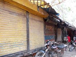 Electric, electronics shops closed every Sunday in Lasalgaon | लासलगावी दर रविवारी इलेक्ट्रिक, इलेकट्रॉनिक्स दुकाने बंद