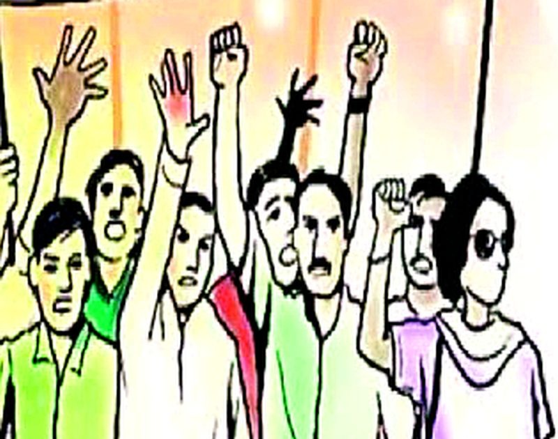 Hunger agitation of Gram Panchayat employees | ग्रामपंचायत कर्मचाऱ्यांचे उपाशीपोटी आंदोलन