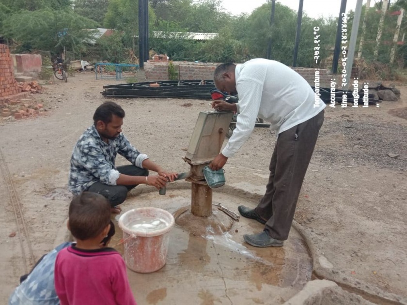 Jalkumbh, hand pump purification campaign in Sinnar taluka | सिन्नर तालुक्यात जलकुंभ, हातपंप शुध्दीकरण मोहीम