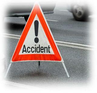 Two vehicles crash on Sinnar-Ghoti road, one killed | सिन्नर-घोटी मार्गावर दोन वाहनांचा अपघात, एक ठार