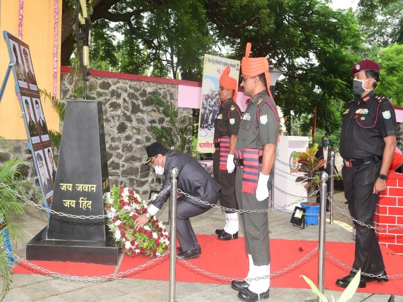 Tribute to the martyrs on the occasion of Kargil Victory Day at Bhosla Military School in Nashik | भोसला मिलिटरी स्कूलमध्ये कारगिल विजय दिनानिमित्त शहिदांना मानवंदना