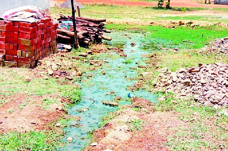 Problems in Shivajinagar problem, Municipal council ignored | शिवाजीनगरात समस्याच समस्या, नगर परिषदेचे दुर्लक्ष