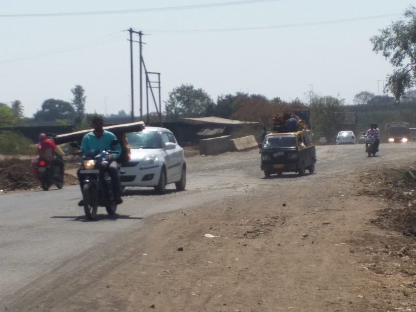  Work on the Surat-Shirdi highway is incomplete | सुरत-शिर्डी महामार्गाचे काम अपूर्ण