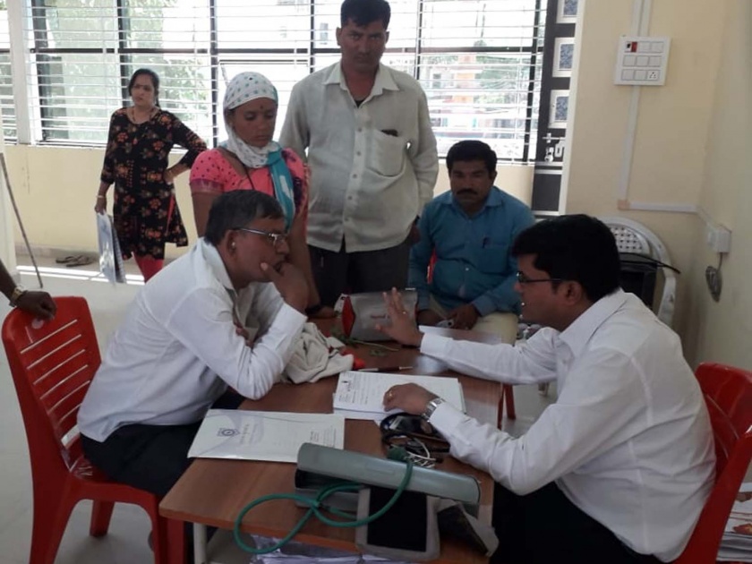 Respond to the health camp at Nanduroshote | नांदूरशिंगोटेत आरोग्य शिबिरास प्रतिसाद