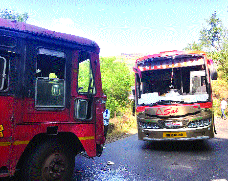 ST-Private Bus Accident in Ambanli Ghat | अंबेनळी घाटात एसटी-खासगी बसचा अपघात