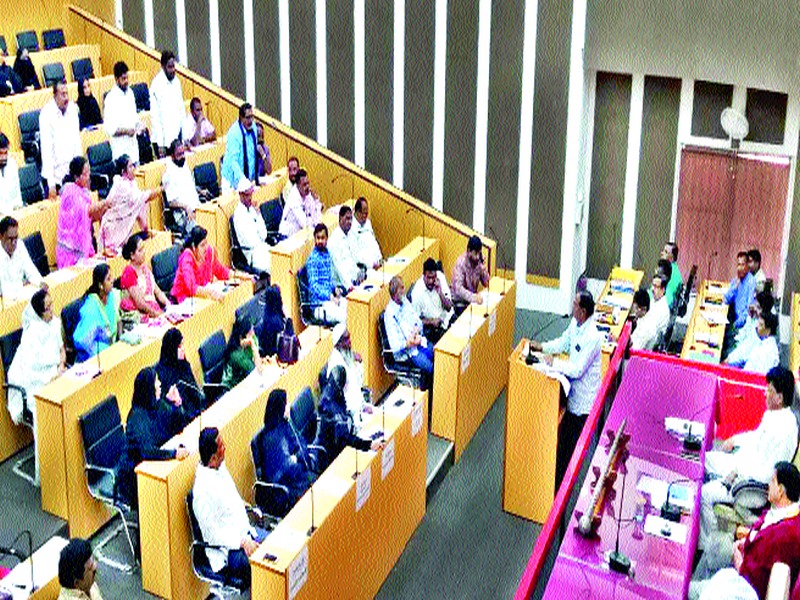 Discussion on encroachment in Malegaon Municipal General Assembly | मालेगाव मनपा महासभेत अतिक्रमणावर चर्चा