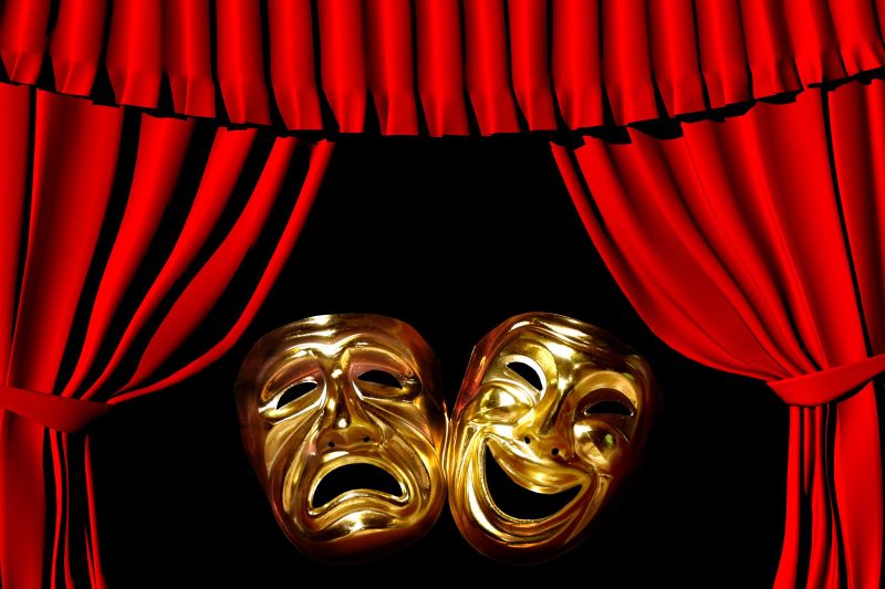 World Theater Day; Corona's effect on drama! | जागतिक रंगभूमी दिन; कोरोनाच्या छत्रछायेतील नाटक!