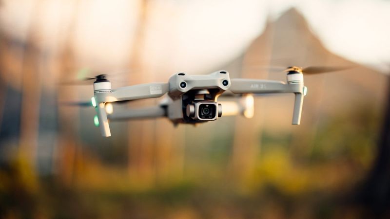 Police permission is required if a drone is to be used for shooting | शुटिंगसाठी ड्रोन वापरायचा असेल तर पोलीस परवानगी आवश्यक