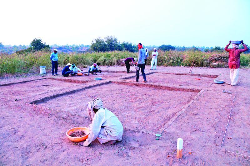 Evidences of Iron Era found in Fubgaon near Nagpur | नागपूरजवळ फुबगावात सापडली लोहयुगीन वस्ती