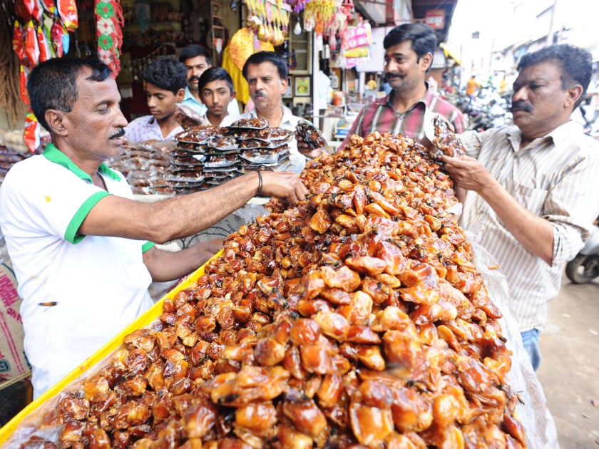 The influx of fasting materials, the shopping market crowded | Navratri -उपवासाच्या साहित्याची आवक, खरेदीला बाजारपेठेत गर्दी