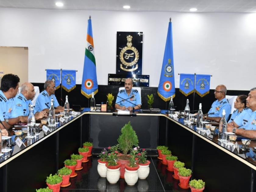 Maintenance Command's fundamental contribution to 'Aatmanirbhar Bharat'; A two-day Commanders' Conference was organized in Nagpur | ‘आत्मनिर्भर भारत’मध्ये मेन्टेनन्स कमांडचे मौलिक योगदान; नागपुरात दोन दिवसीय कमांडर्स कॉन्फरन्सचे आयोजन