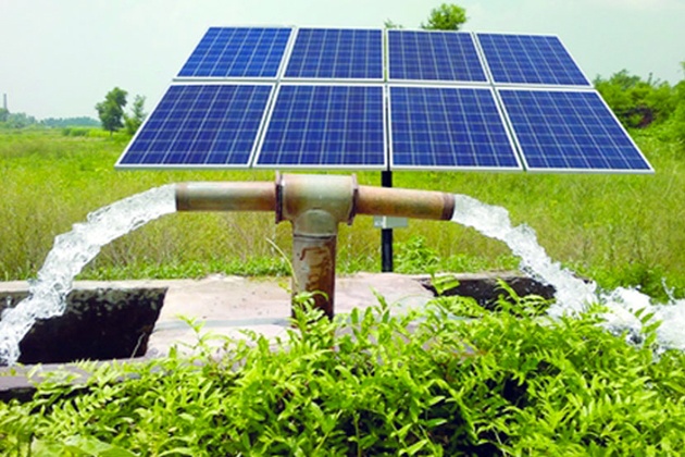 Jalna district tops in solar pump connection | सौरपंप जोडणीत जालना जिल्हा अव्वल