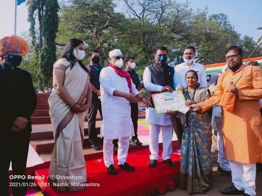 Smartgram Award to Sakora (Mig) Gram Panchayat | साकोरा (मिग) ग्रामपंचायतीला स्मार्टग्राम पुरस्कार